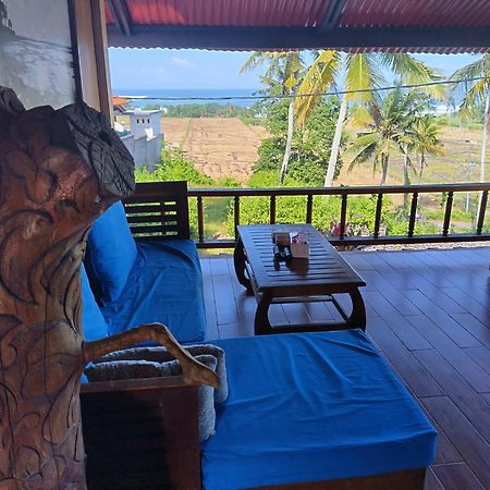 Kirra'S Beach House Pulukan Εξωτερικό φωτογραφία