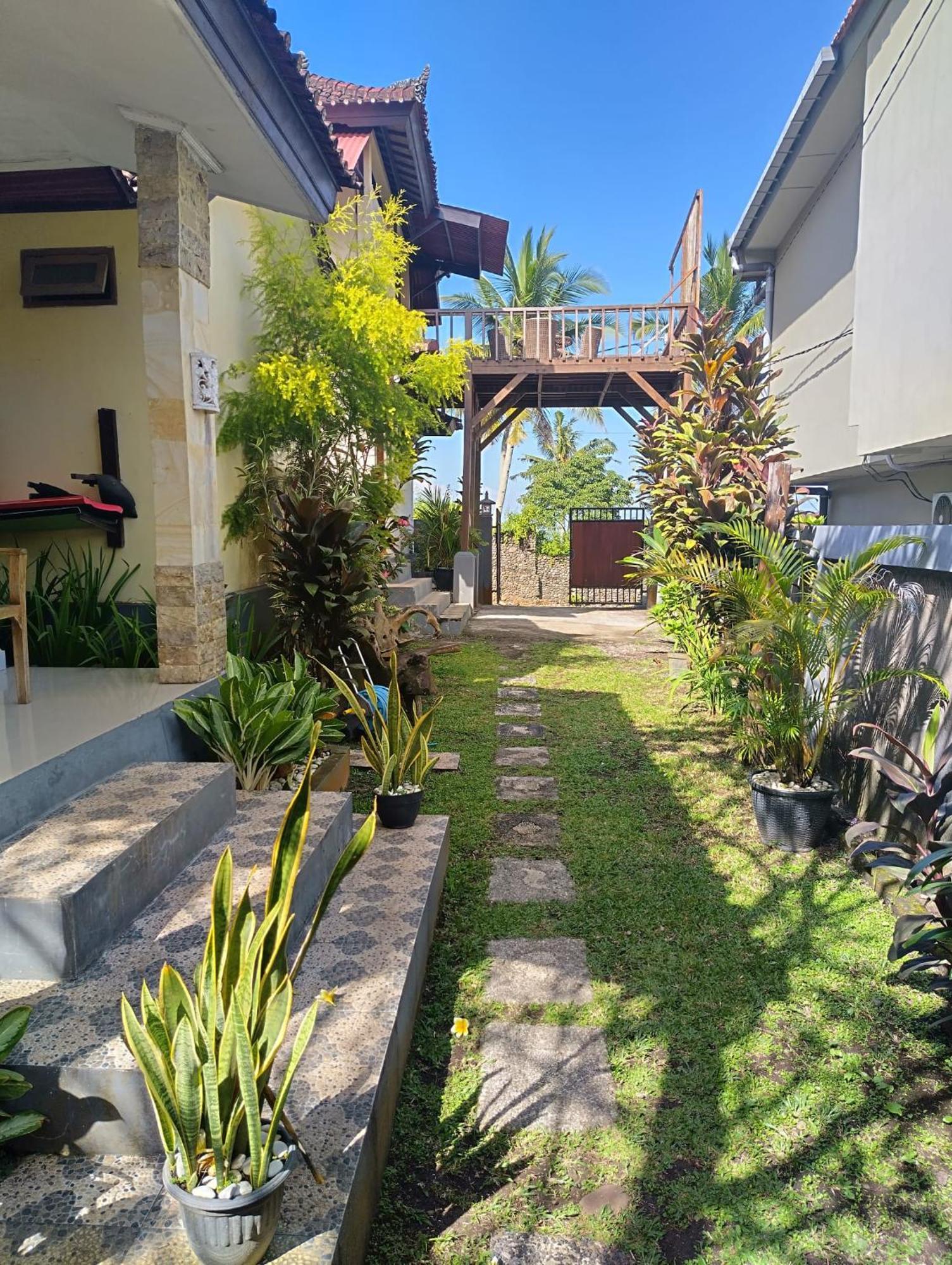 Kirra'S Beach House Pulukan Εξωτερικό φωτογραφία